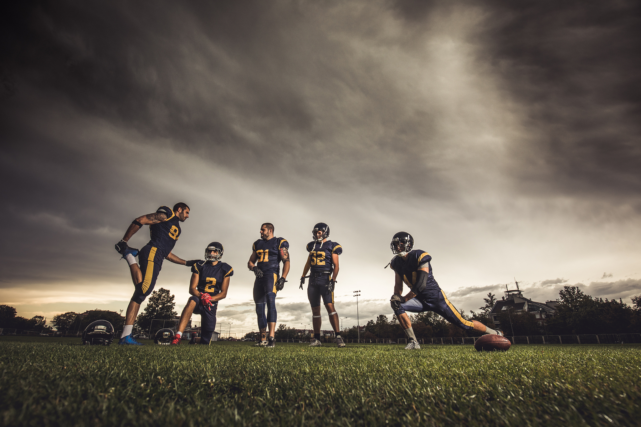 球队在比赛中展现出强大的团结力量 球队在比赛中展现出强大的团结力量