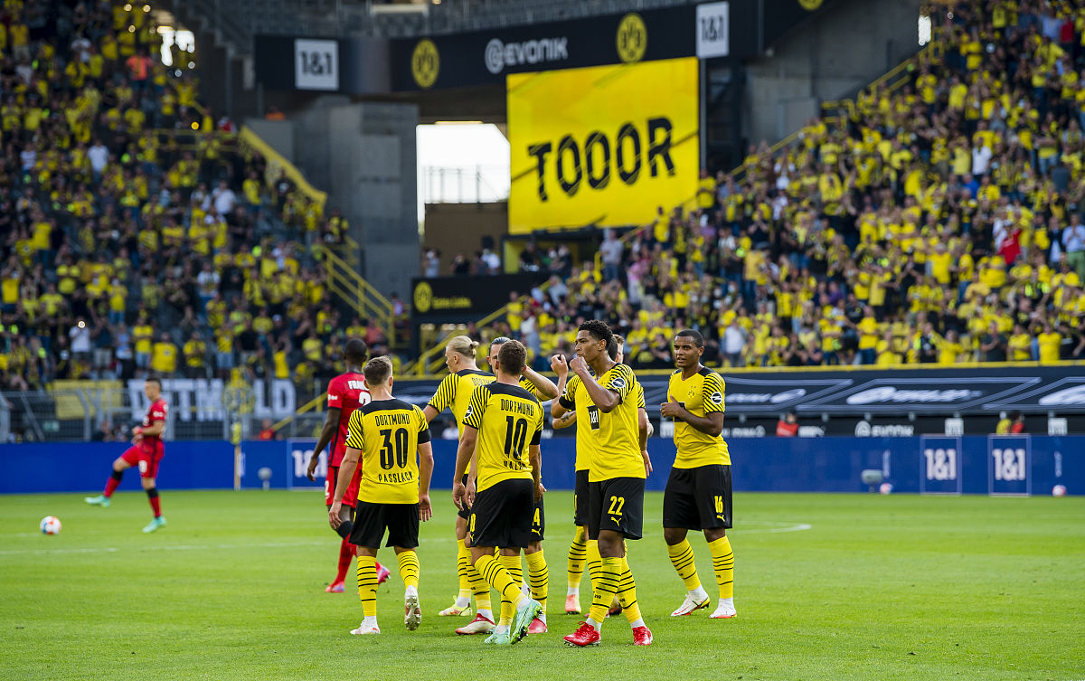 包含法兰克福主场大胜，继续追赶前列球队的词条