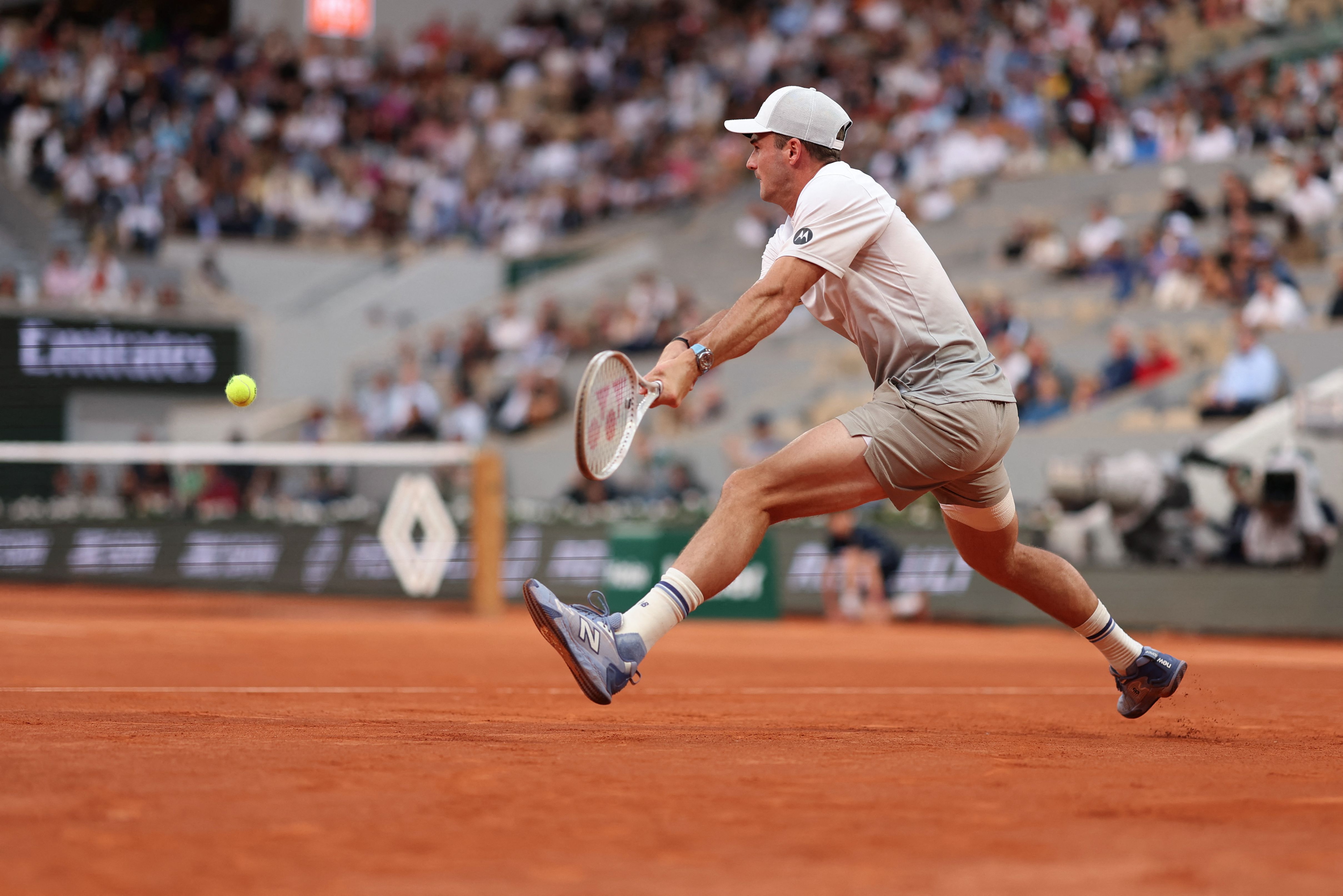 日本网球队血洗世界网球队，阿尔卡拉斯制霸全场的简单介绍