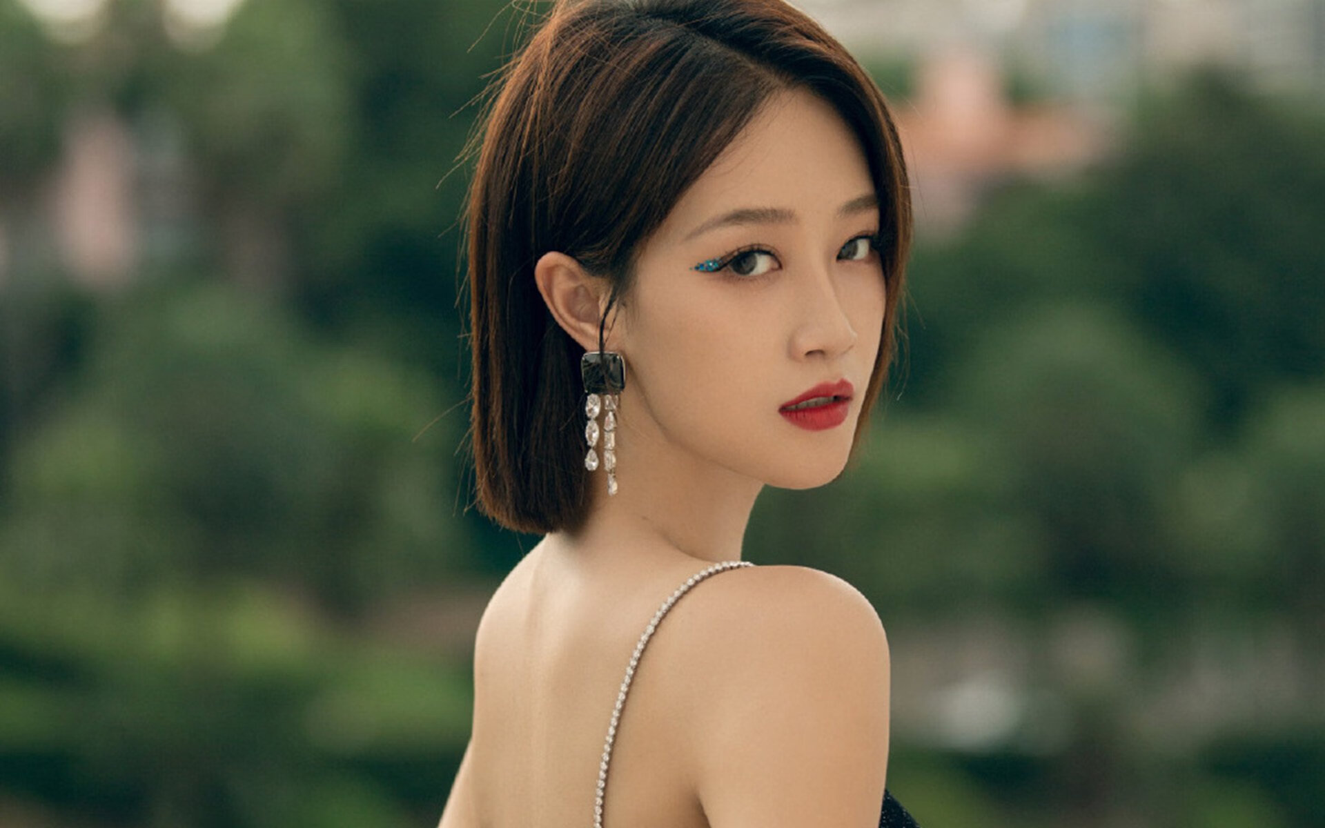 赖斯爆发英格兰力压苏格兰，C罗领衔葡萄牙强势晋级