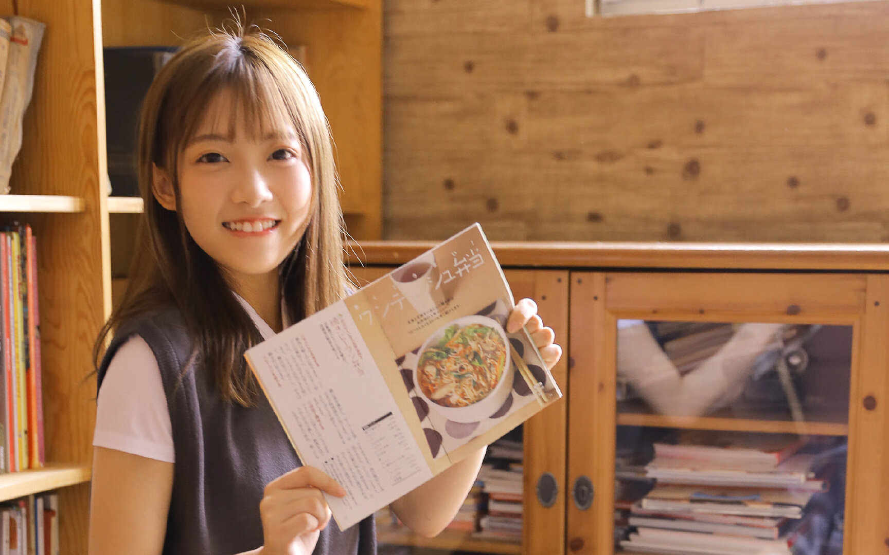 巨兽奔袭与铁壁合围，字母哥的火焰与广厦的锁链