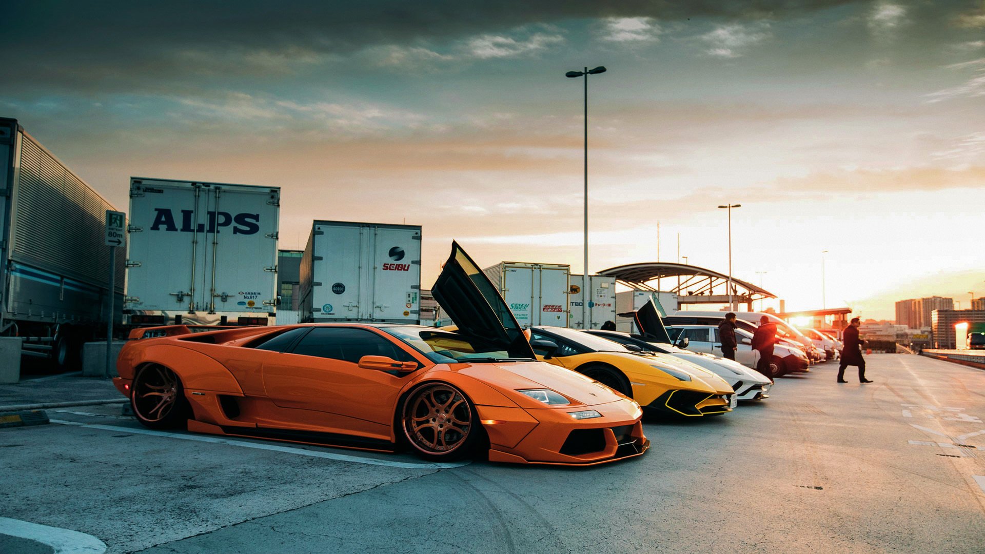 巨兽奔袭与铁壁合围，字母哥的火焰与广厦的锁链